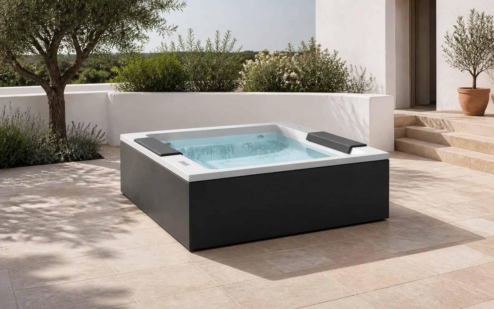 Spa Soul 120 compacto num pátio algarvio